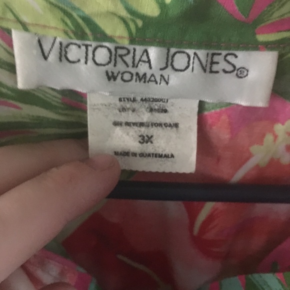 3X Victoria Jones Hawaiian Button Shirt - Picture 2 of 2